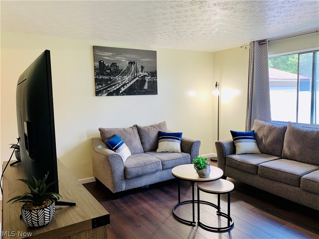 Hoy Lo Mae - Residential Income