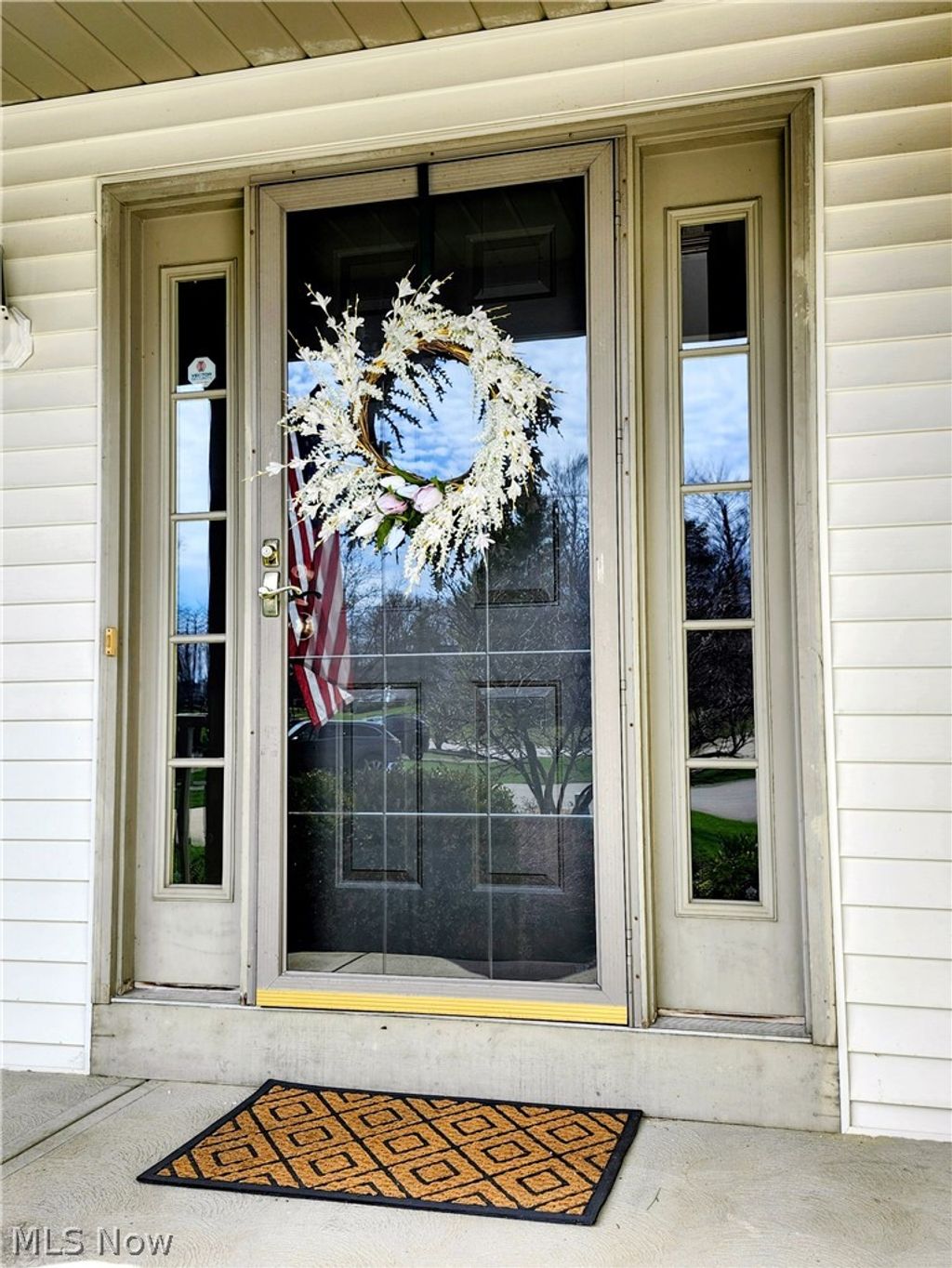 Photo of 107 Cedar Gln, Chardon, OH 44024 (MLS # 5197481)