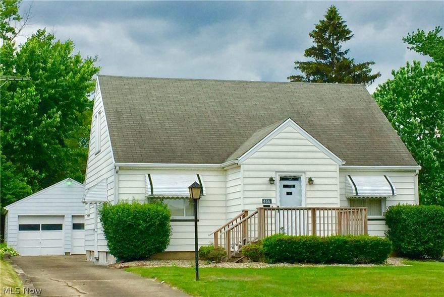 Awesome 4 Bedroom 2 Bath Cape. Close to St. Joe's Hospital. Large 1st floor approx 1012 sq ft 2nd floor approx 480. Country Kitchen w/breakfast bar & eat in kitchen. 2, 1st floor Bedrooms, 2nd floor plus loft area. Tons of storage. Some hardwood. Newer replacement windows. 2 car garage plus carport. Covered porch in back.