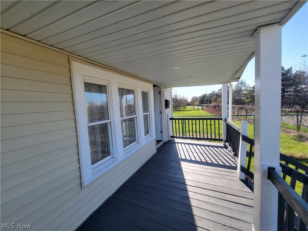 Photo of 12621 Hirst Avenue, Cleveland, OH 44135 (MLS # 5199224)