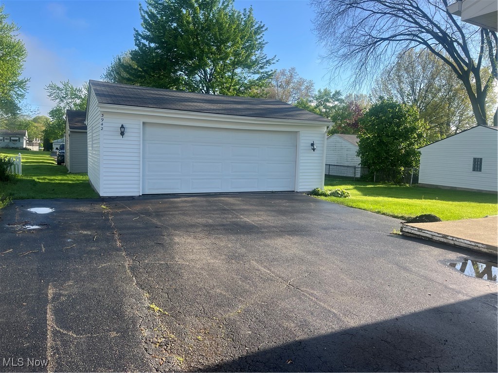 3942 Brandomyne Avenue, Youngstown, Ohio image 2