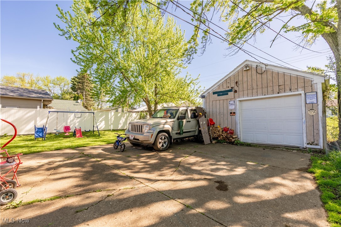 2414 Endrow Avenue, Canton, Ohio image 3
