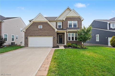 Homes For Sale - 987 Hawkin Lane<br/> Aurora, OH 44202