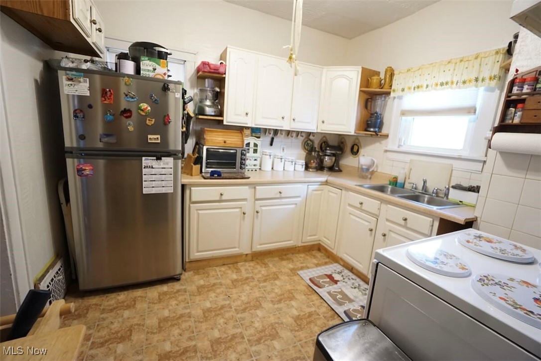 3201 Ashwood Road, Cleveland, Ohio image 11