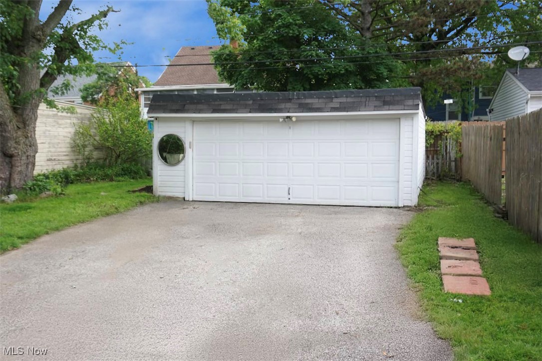 3201 Ashwood Road, Cleveland, Ohio image 28