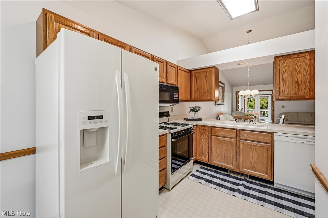 Greenfield Oval Condo - Residential