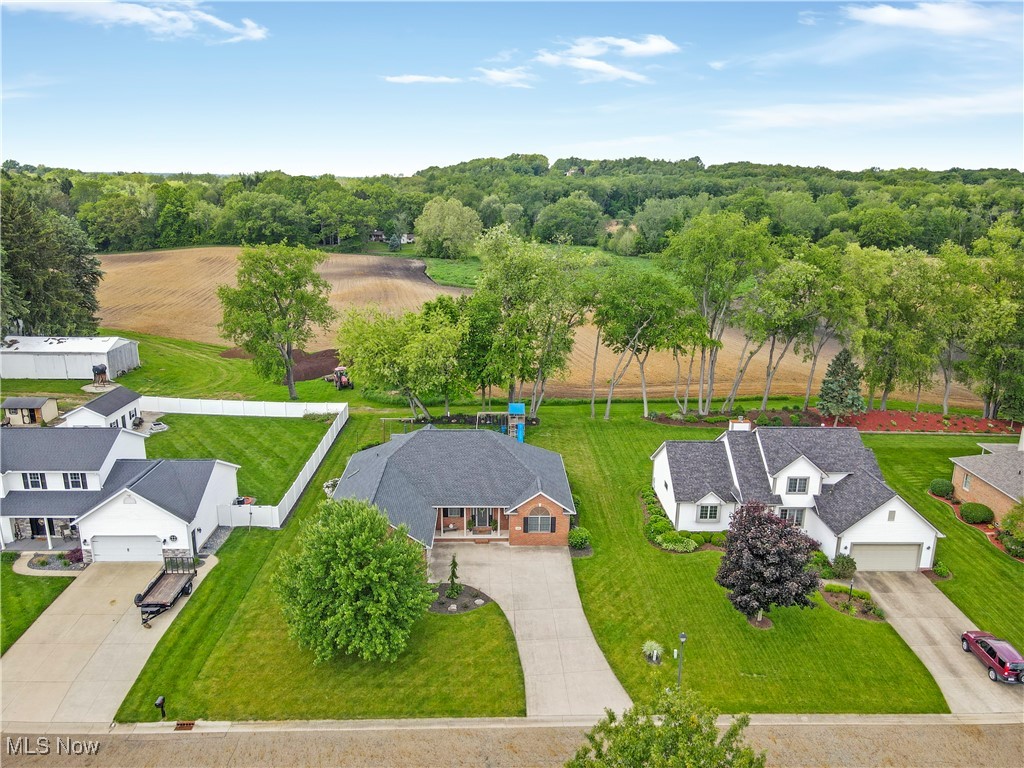 1135 Wheaton Circle, Massillon, Ohio image 2
