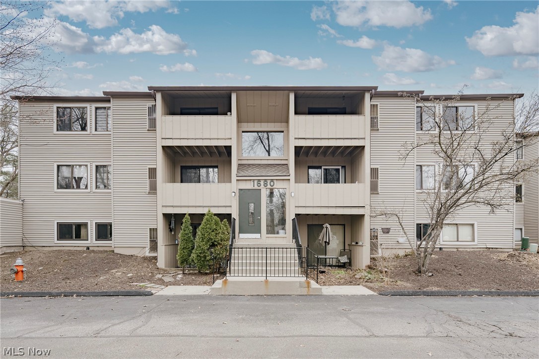 Cedarwood Village Condos 03 - Residential