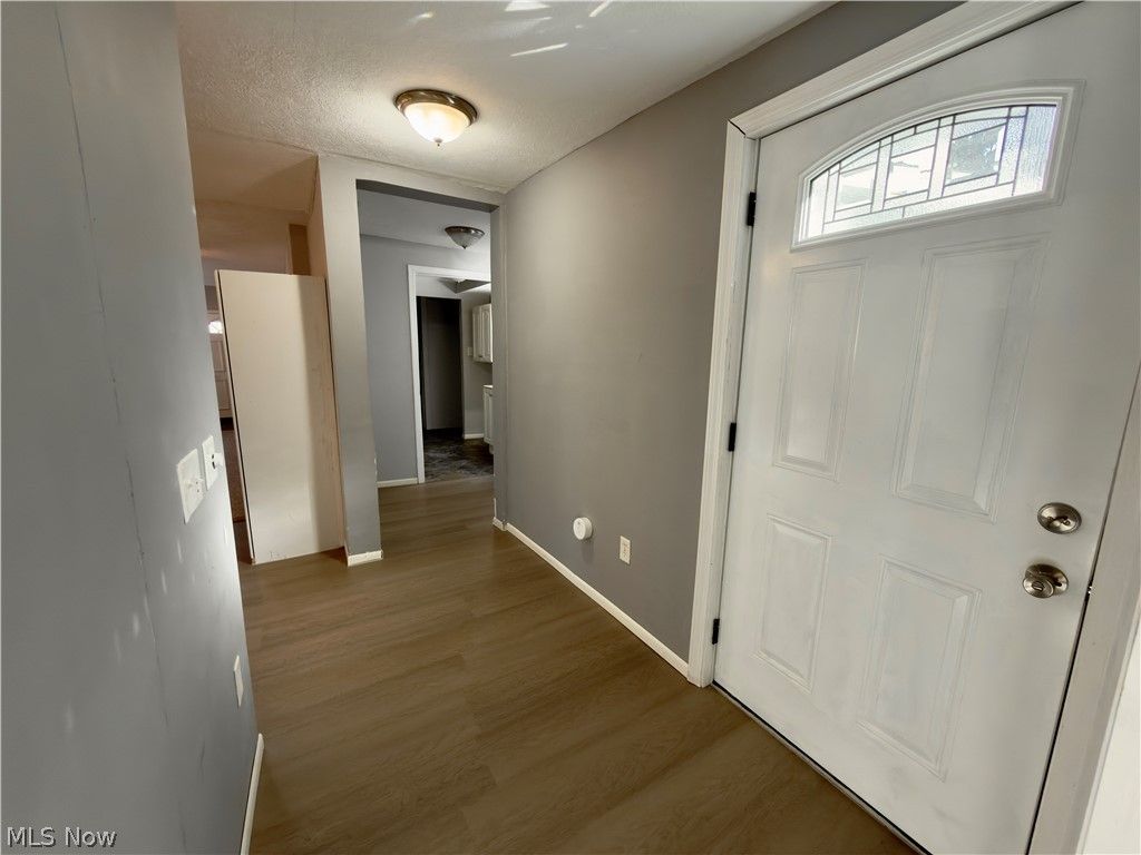 Photo of 142 Beaver Court, Amherst, OH 44001 (MLS # 5189353)