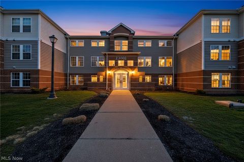 23002 Chandlers Lane Olmsted Falls OH 44138