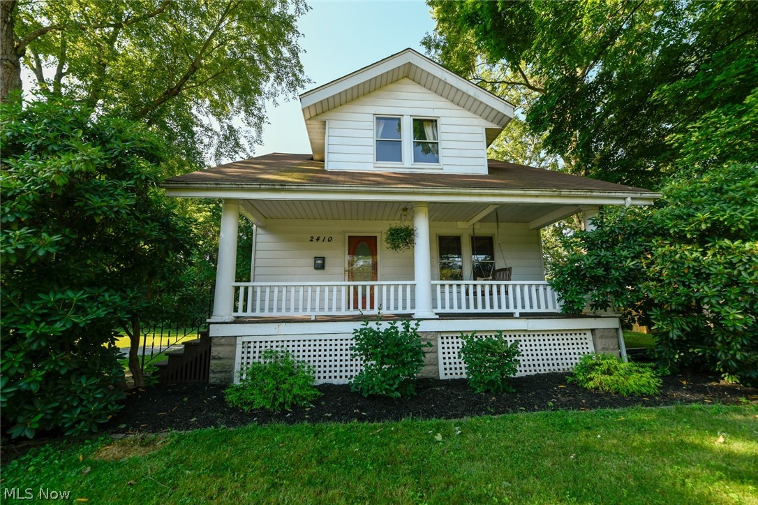 You'll fall in love with this charming 3 bedroom, 1.5 bath home the moment you walk in. The livingroom flows into the large kitchen, which features an island and eating area. The basement is partially finished, and waiting for your finishing touches. The woodlined double lot yard is perfect for those summer entertaining nights. This house has been very lovingly cared for, and is waiting for you to call it "home."