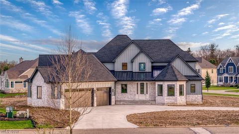 405 Club Drive W Aurora OH 44202