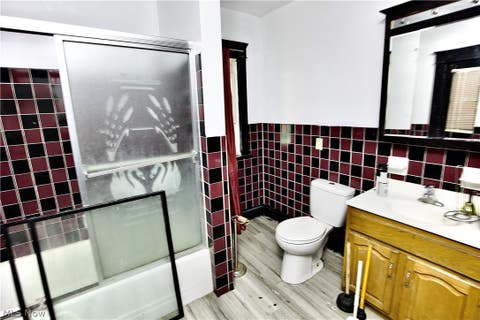 Tiny photo for 9501 Yale Avenue, Cleveland, OH 44108 (MLS # 5239386)