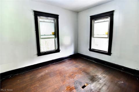 Tiny photo for 9501 Yale Avenue, Cleveland, OH 44108 (MLS # 5239386)