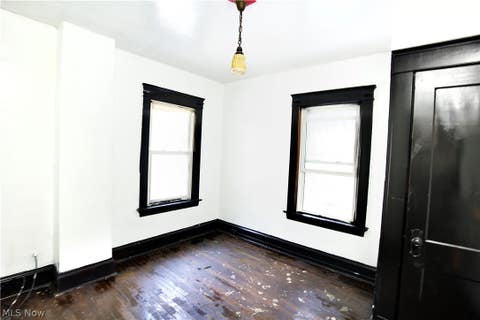 Tiny photo for 9501 Yale Avenue, Cleveland, OH 44108 (MLS # 5239386)