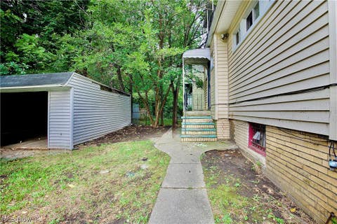Tiny photo for 9501 Yale Avenue, Cleveland, OH 44108 (MLS # 5239386)