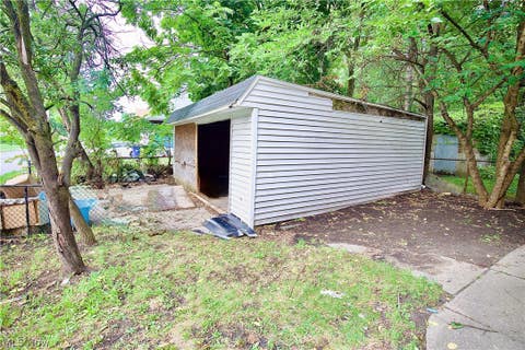 Tiny photo for 9501 Yale Avenue, Cleveland, OH 44108 (MLS # 5239386)