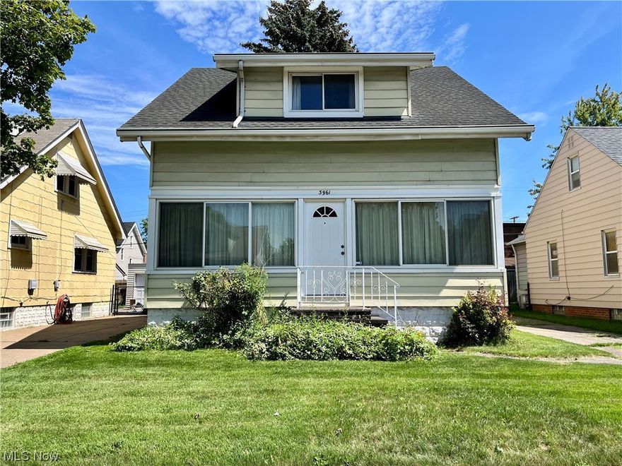 Welcome home to this fully furnished and spacious cape cod in Newburgh Heights. Step in through the front door to a 4-season sunroom then into a huge living room with refinished hardwood floors. As you head towards the back of the home you will have your dining room with built-ins and an eat-in kitchen. Up the stairs, you will find a full bathroom and 3 spacious bedrooms with hardwood floors throughout, each with their own walk-in closets. The full basement has glass block windows, and a stand-up shower, and was fully waterproofed. Recent updates include central air, a new HWT (2022), and a sump pump (2021). The home was inspected and is violation-free. Minutes to access all major highways, parks, community grade school, dog park, and a short walk to Washington Park. Don't miss your chance to own this lovely home.