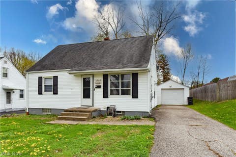 Homes For Sale - 3864 Louise Street<br/> Mogadore, OH 44260