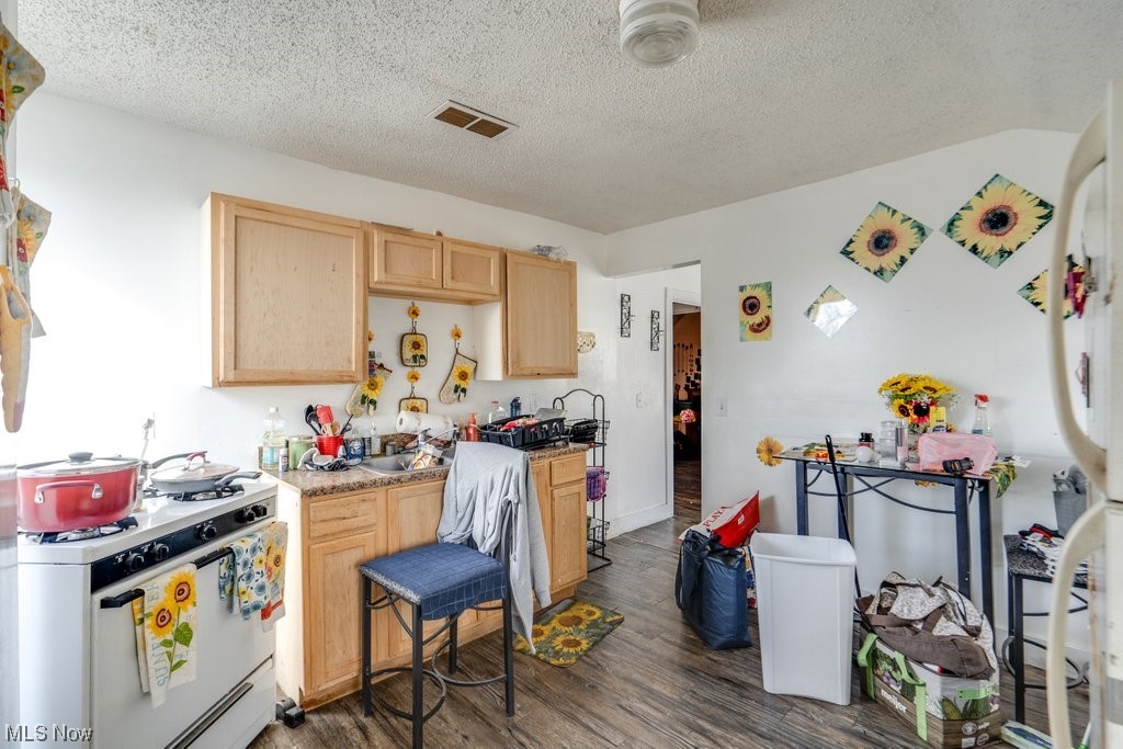 Brooklyn - Residential Income