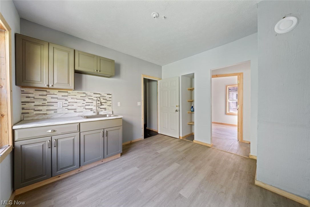 Superior Park Sub/B Schatzinger - Residential Income