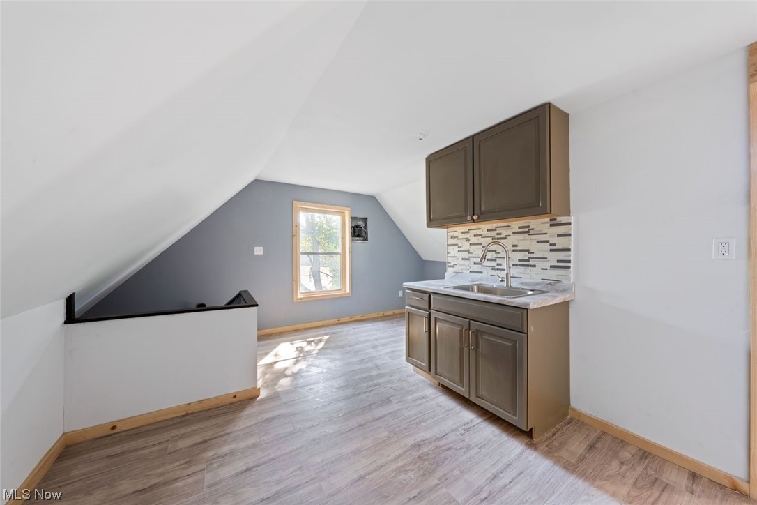 Superior Park Sub/B Schatzinger - Residential Income