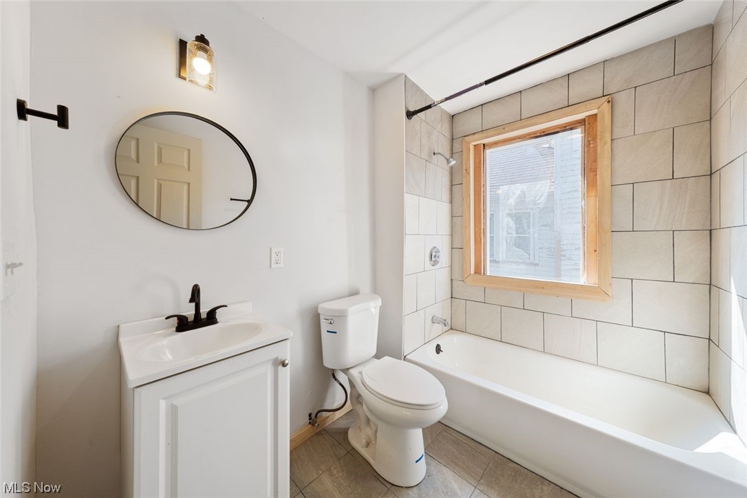 Superior Park Sub/B Schatzinger - Residential Income