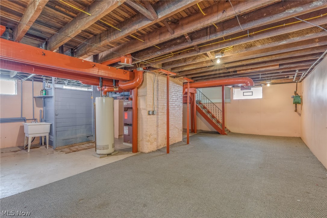 Miner Heights Land Cos - Residential Lease