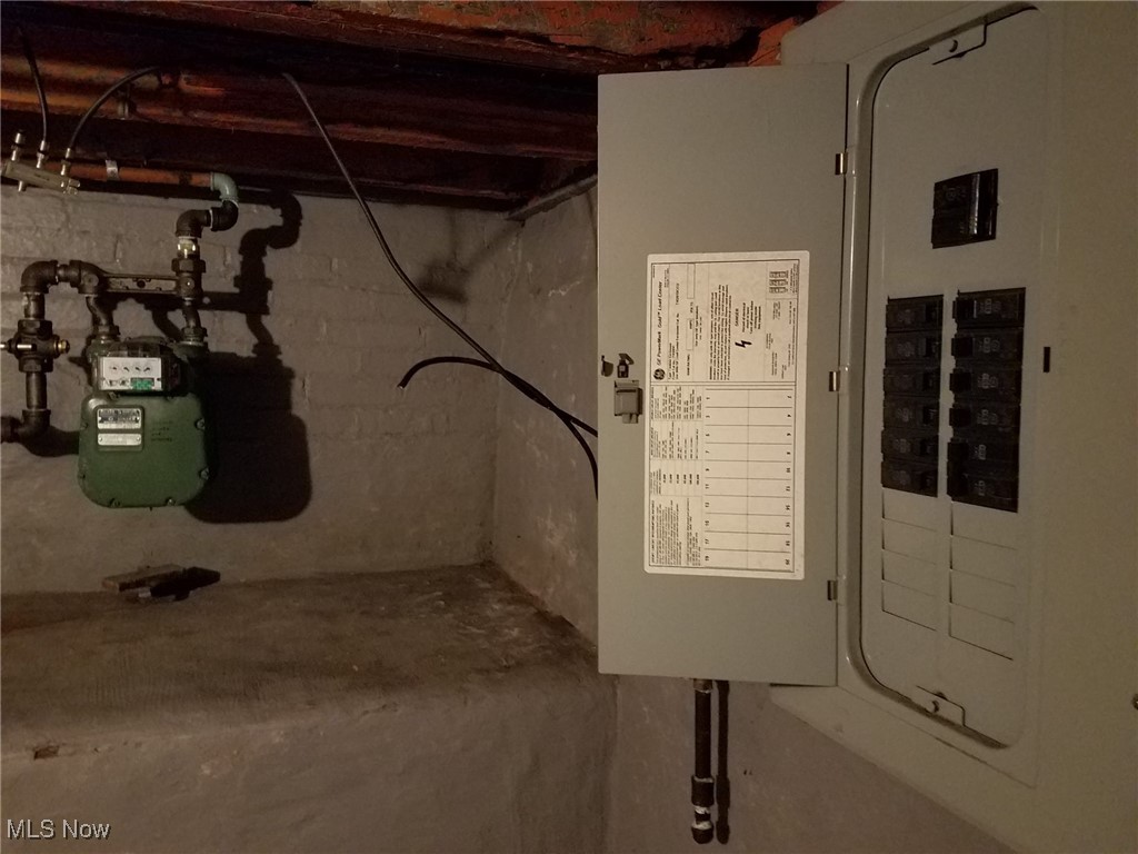 Taylor & Hoyt - Residential