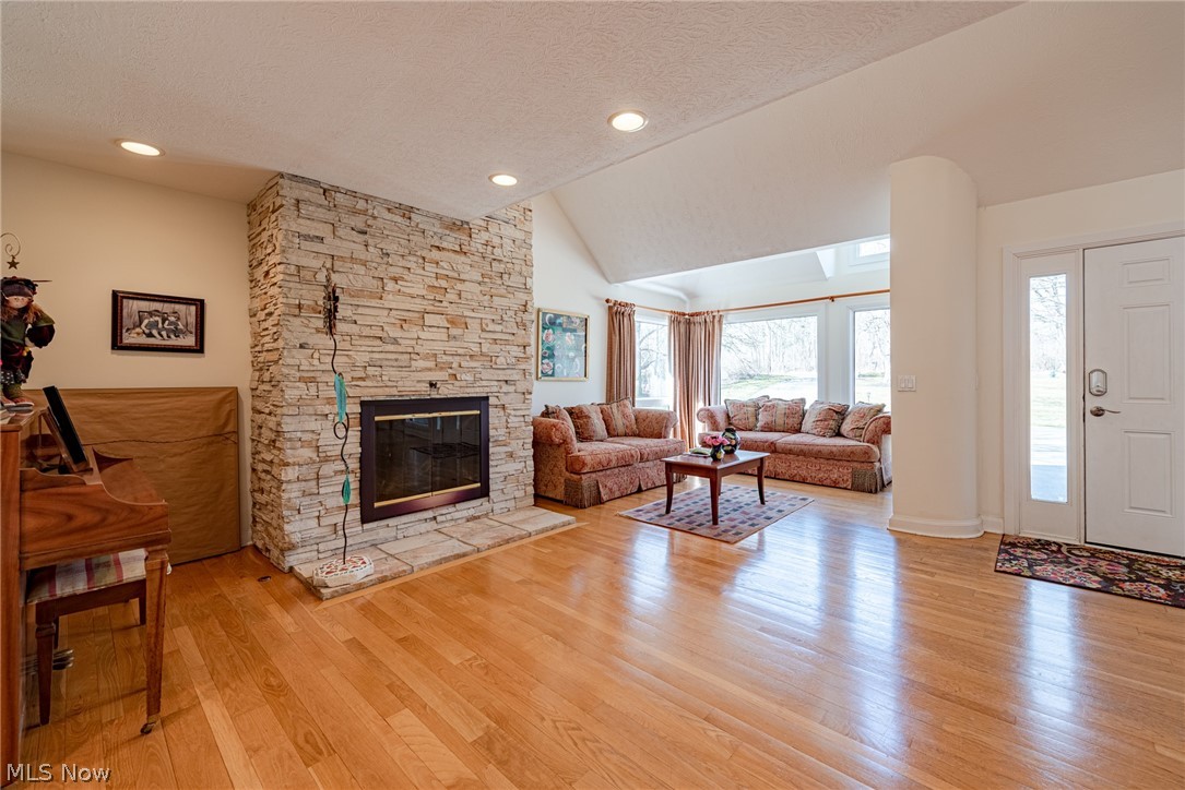 Shaker - Residential