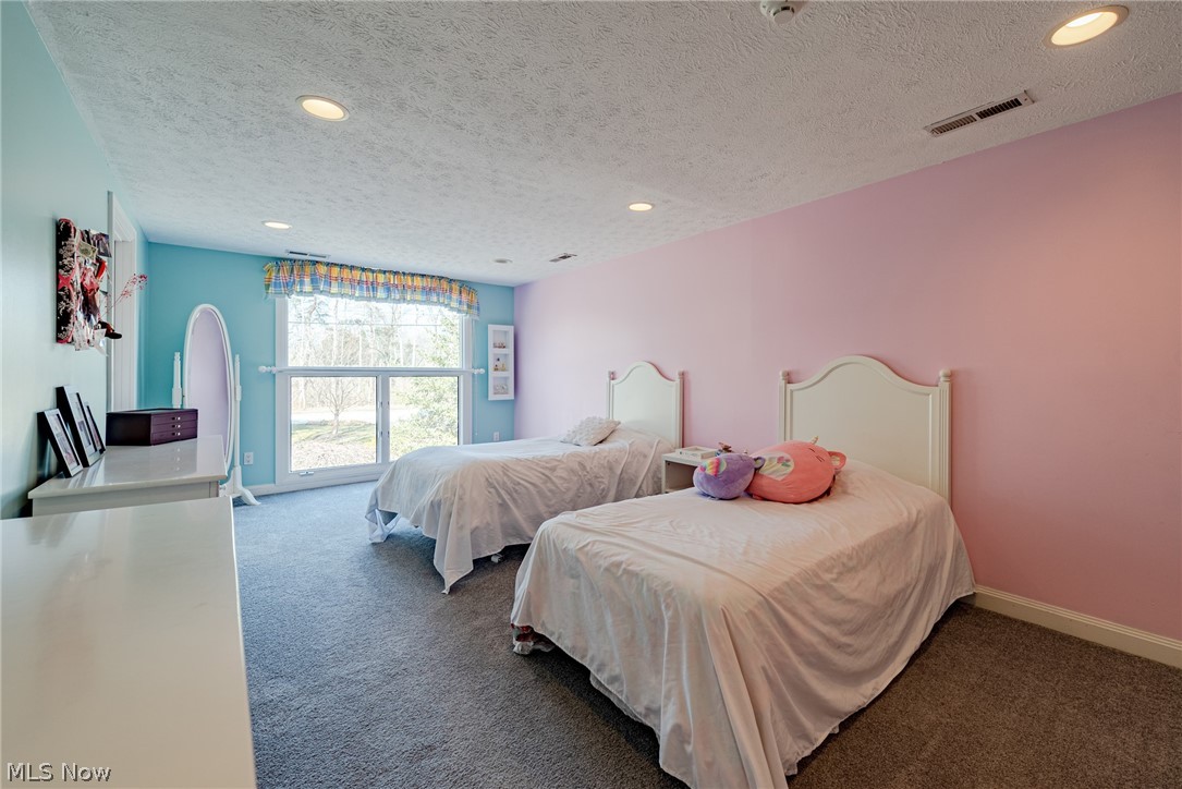 Shaker - Residential