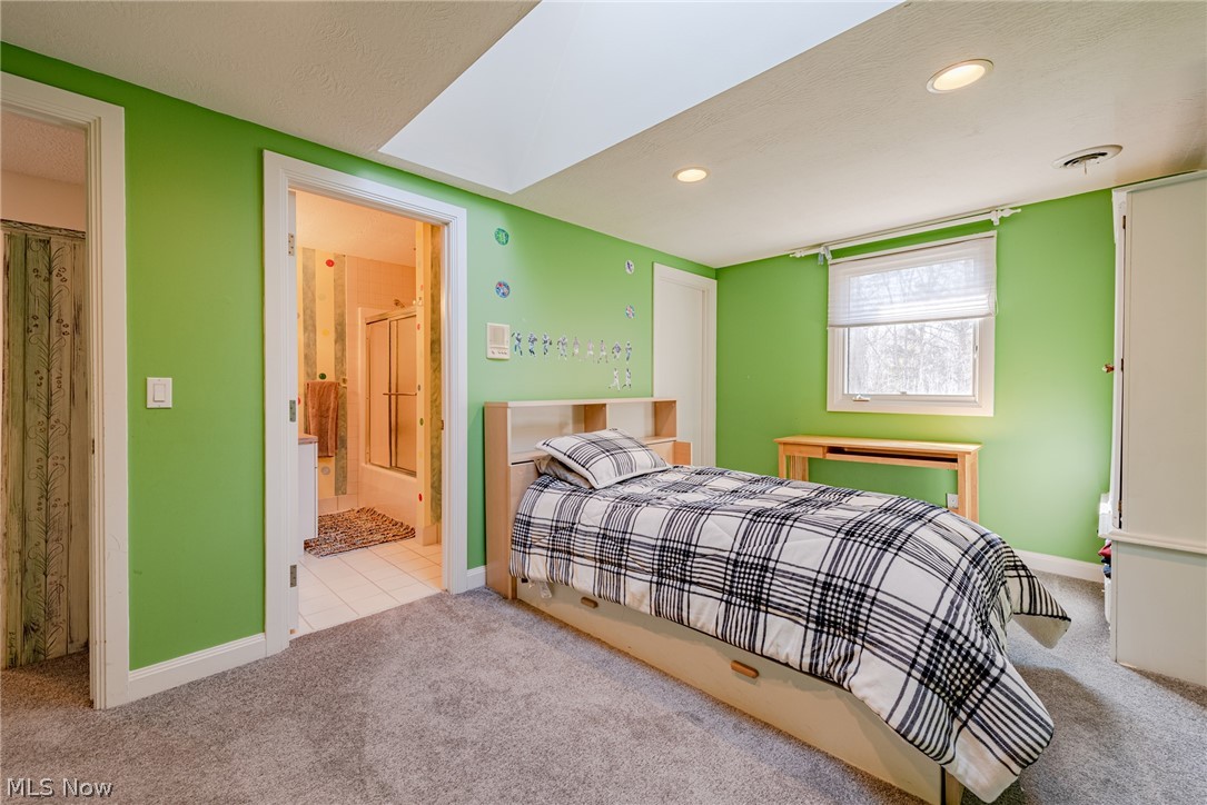 Shaker - Residential