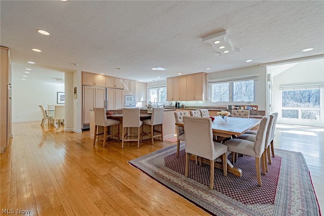 Shaker - Residential