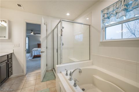 Tiny photo for 165 Lakeland Way, Aurora, OH 44202 (MLS # 5187973)