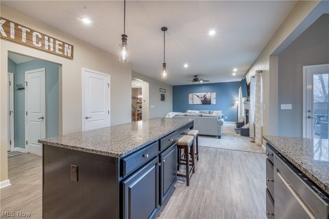 Tiny photo for 165 Lakeland Way, Aurora, OH 44202 (MLS # 5187973)