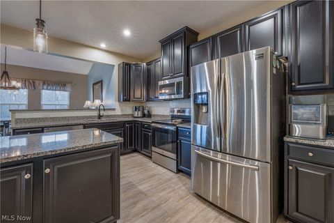 Tiny photo for 165 Lakeland Way, Aurora, OH 44202 (MLS # 5187973)