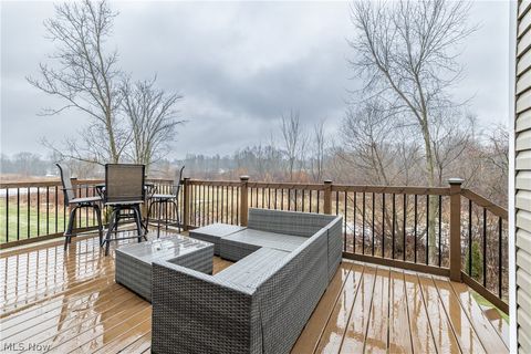 Tiny photo for 165 Lakeland Way, Aurora, OH 44202 (MLS # 5187973)