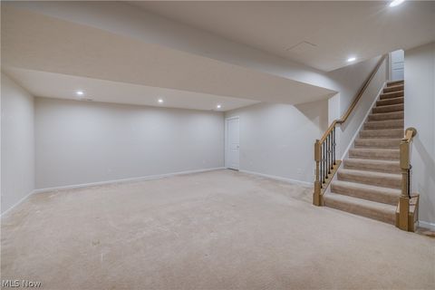 Tiny photo for 165 Lakeland Way, Aurora, OH 44202 (MLS # 5187973)