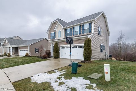 Tiny photo for 165 Lakeland Way, Aurora, OH 44202 (MLS # 5187973)