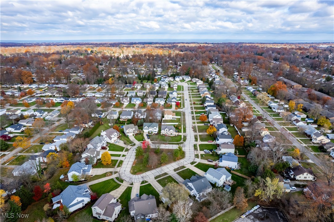 23231 Bridgeport Drive, North Olmsted, Ohio image 34