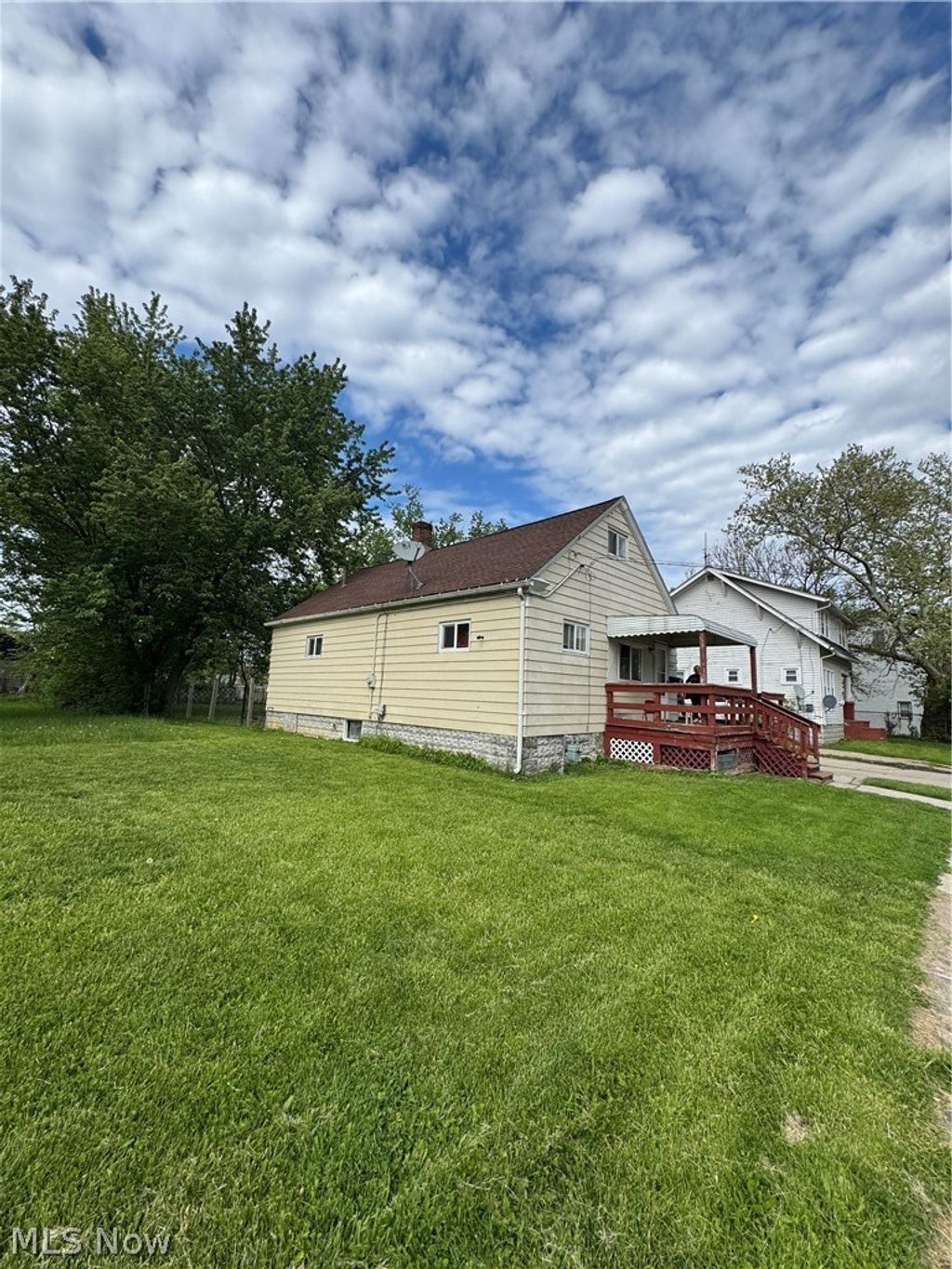 Photo of 1014 W 18th Street, Lorain, OH 44052 (MLS # 5209950)