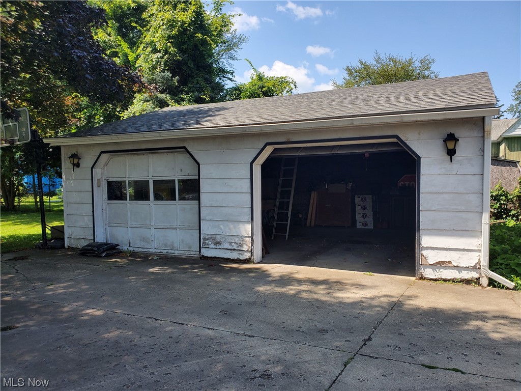 Hiram Lake - Residential