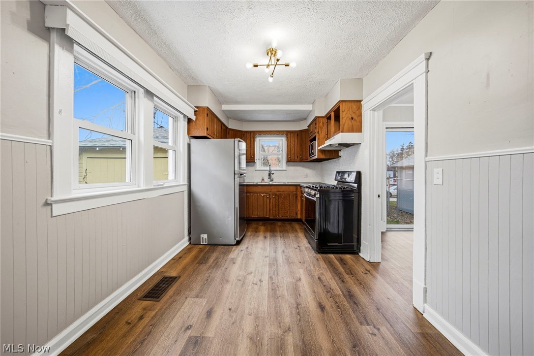 J M Seymour - Residential