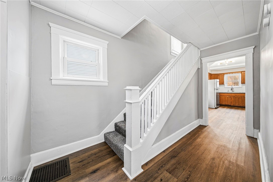 J M Seymour - Residential