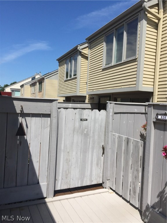 Mariners Island Condo - Residential