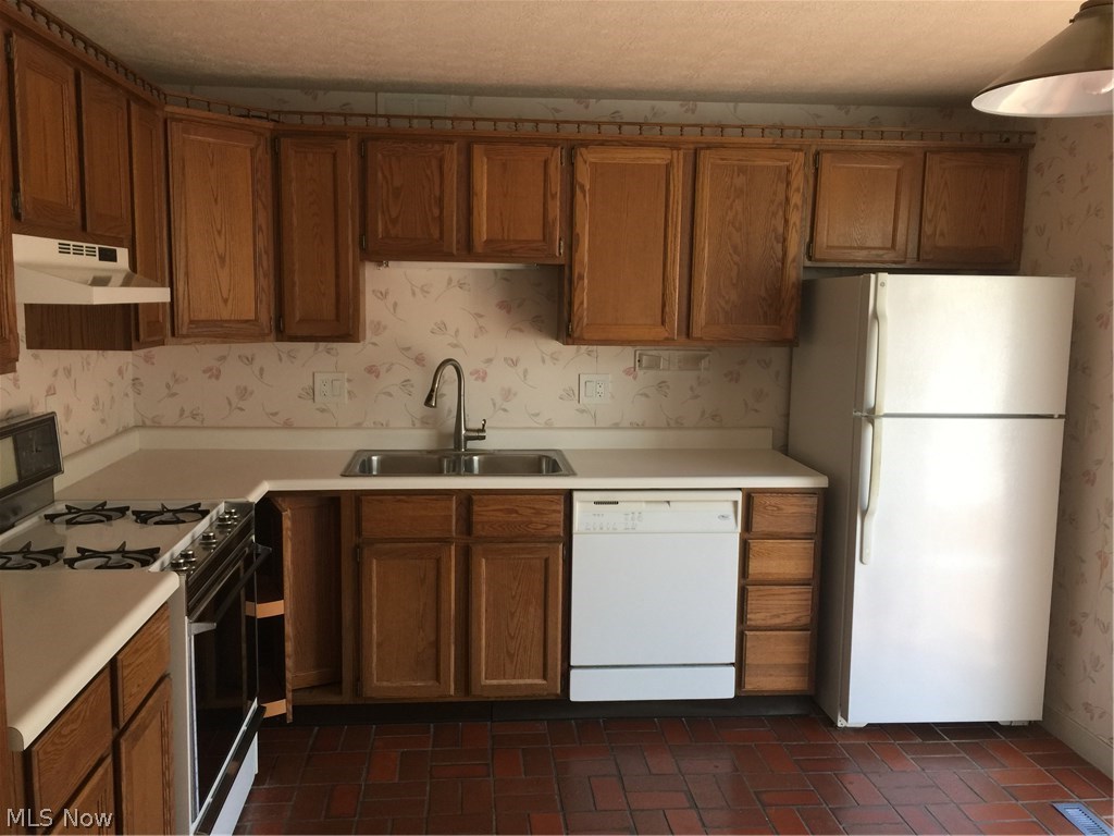 Mariners Island Condo - Residential