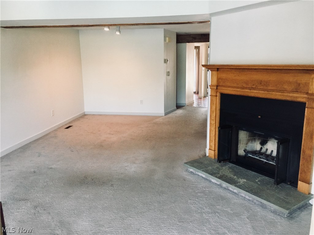 Mariners Island Condo - Residential