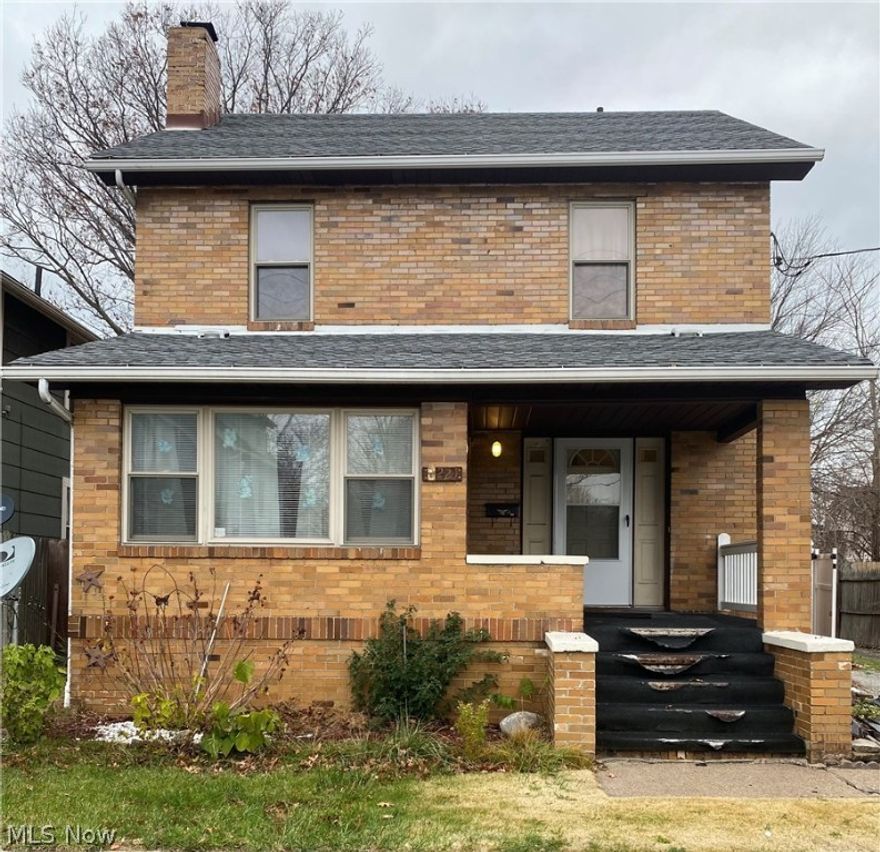 Beautiful home with tons of potential. Spacious kitchen with plenty of cabinets. Newer roof to compliment the brick facing.  The home is located in a very convenient location with nice sidewalks and street access.
