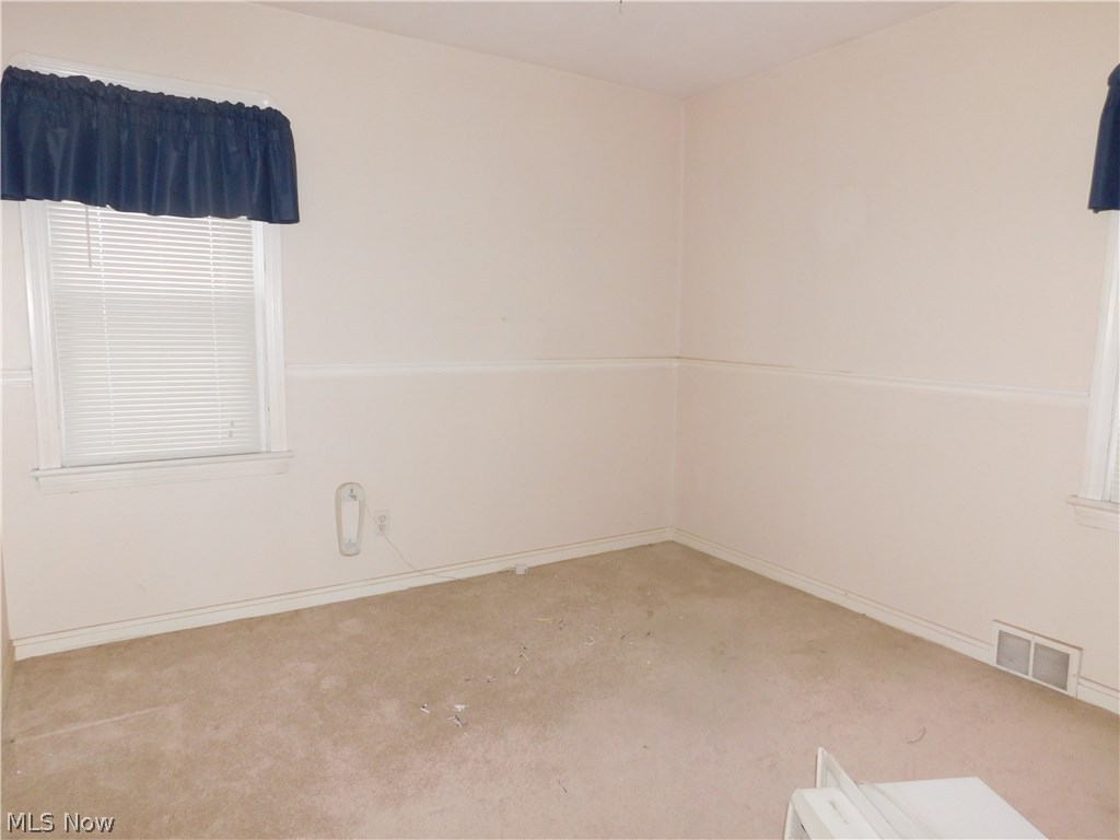 Conger Helper Realty Cos Look - Residential