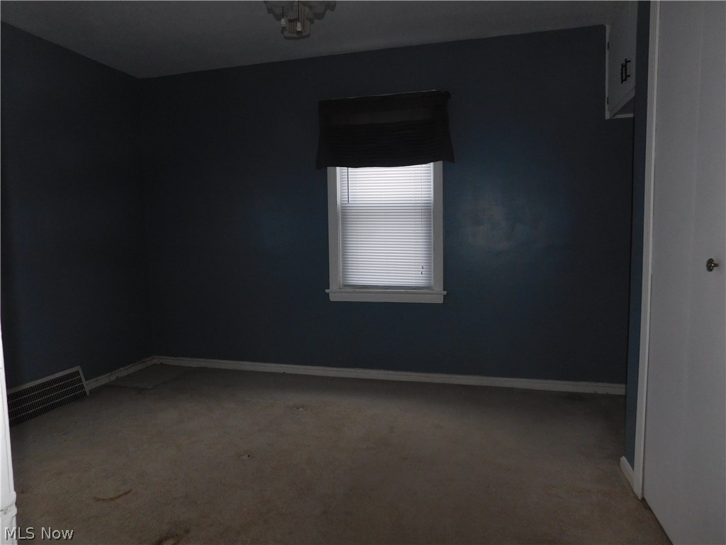 Conger Helper Realty Cos Look - Residential